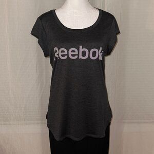 Reebok M Charcoal Gray Silver Logo Short Sleeve High Low Athletic Tee